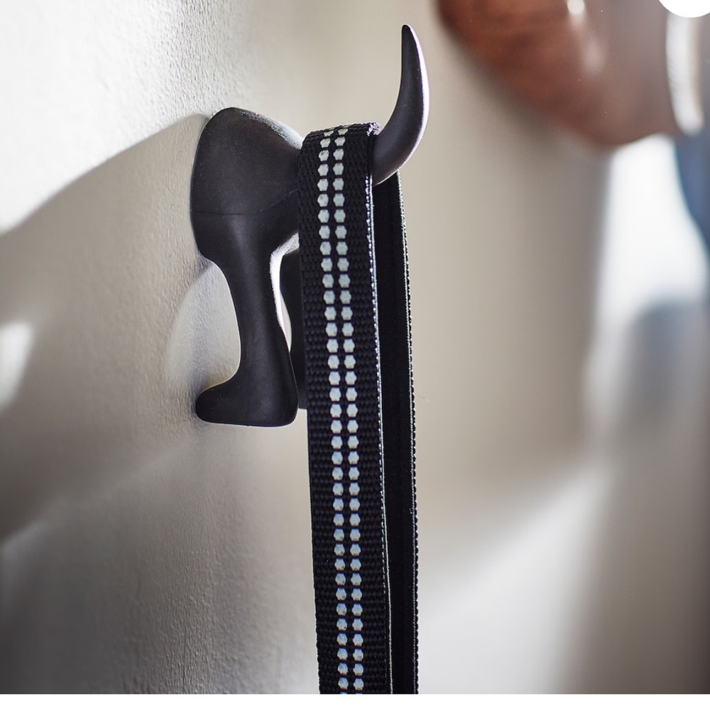 🍦HOST PICK🍦Ikea Bastis Black Dog Tail Hook makes hanging items fun again EUC